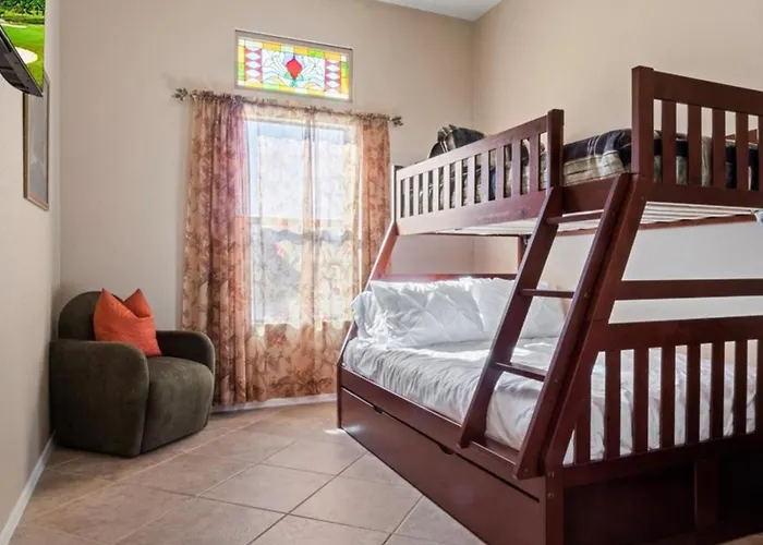 New Listing Charming In A Great Neighborhood *