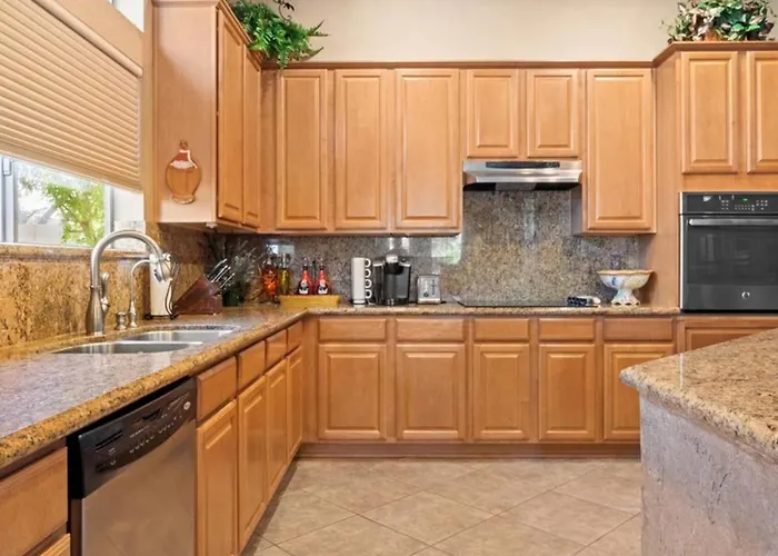 New Listing Charming In A Great Neighborhood *